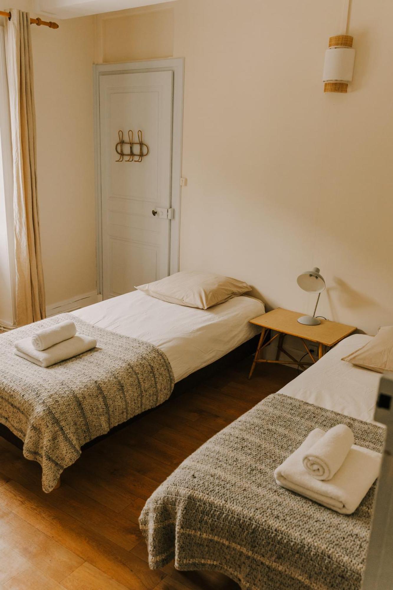 Maison D'Hotes Et Gite De Charme Avec Piscine, La Lhuiseraie Habitación foto